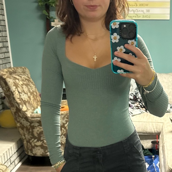 Green body suit. Wore 3 times. In great condition. - Picture 1 of 1